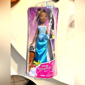NIB LIMITED EDITION DISNEY PRINCESS TIANNA